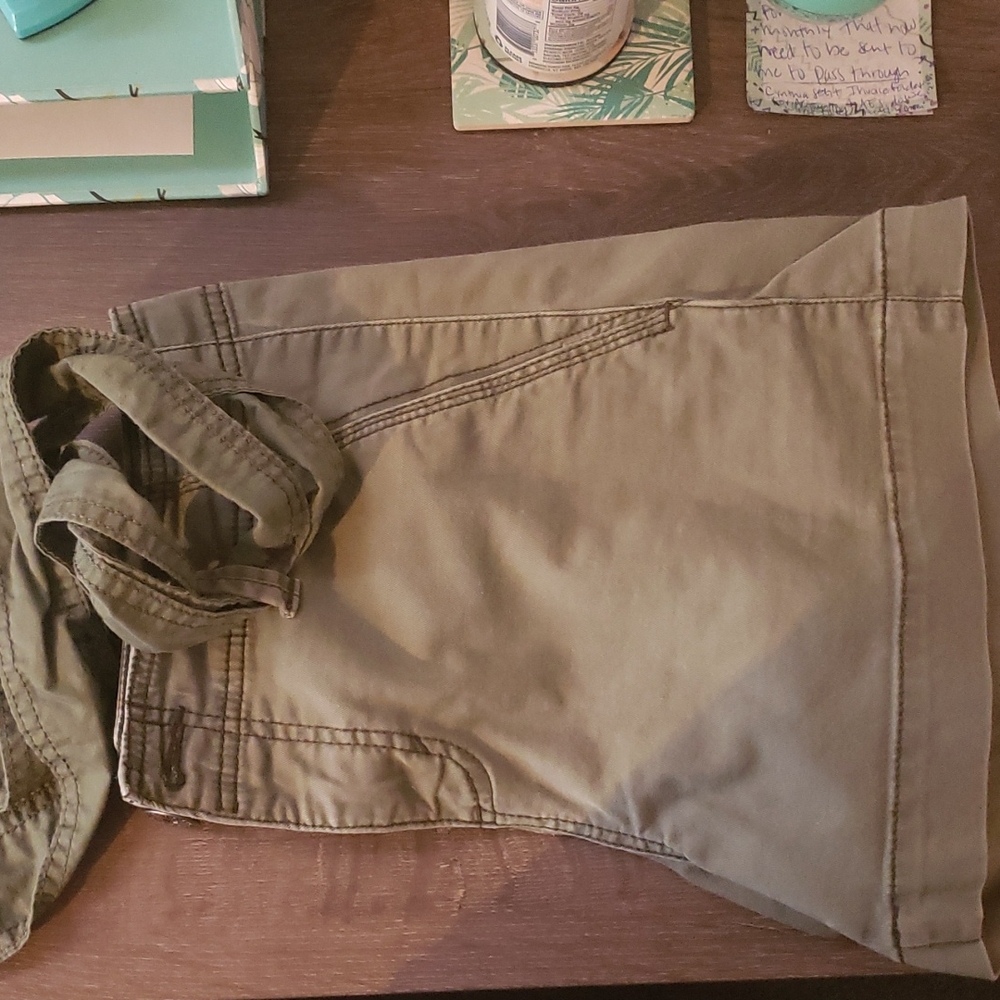 Faded glory army green cotton shorts w tie belt